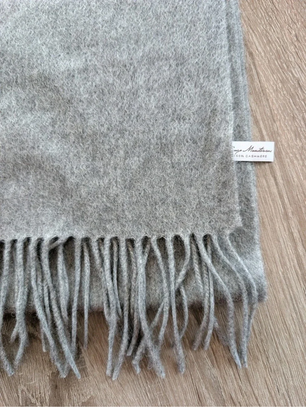 Enzo Mantovani 100% Cashmere Gray Scarf Quiet Luxury Preppy Classic Winter
